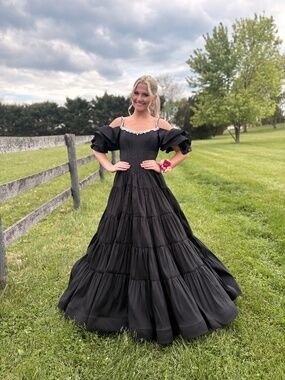 Black Johnathan Kayne Prom Dress